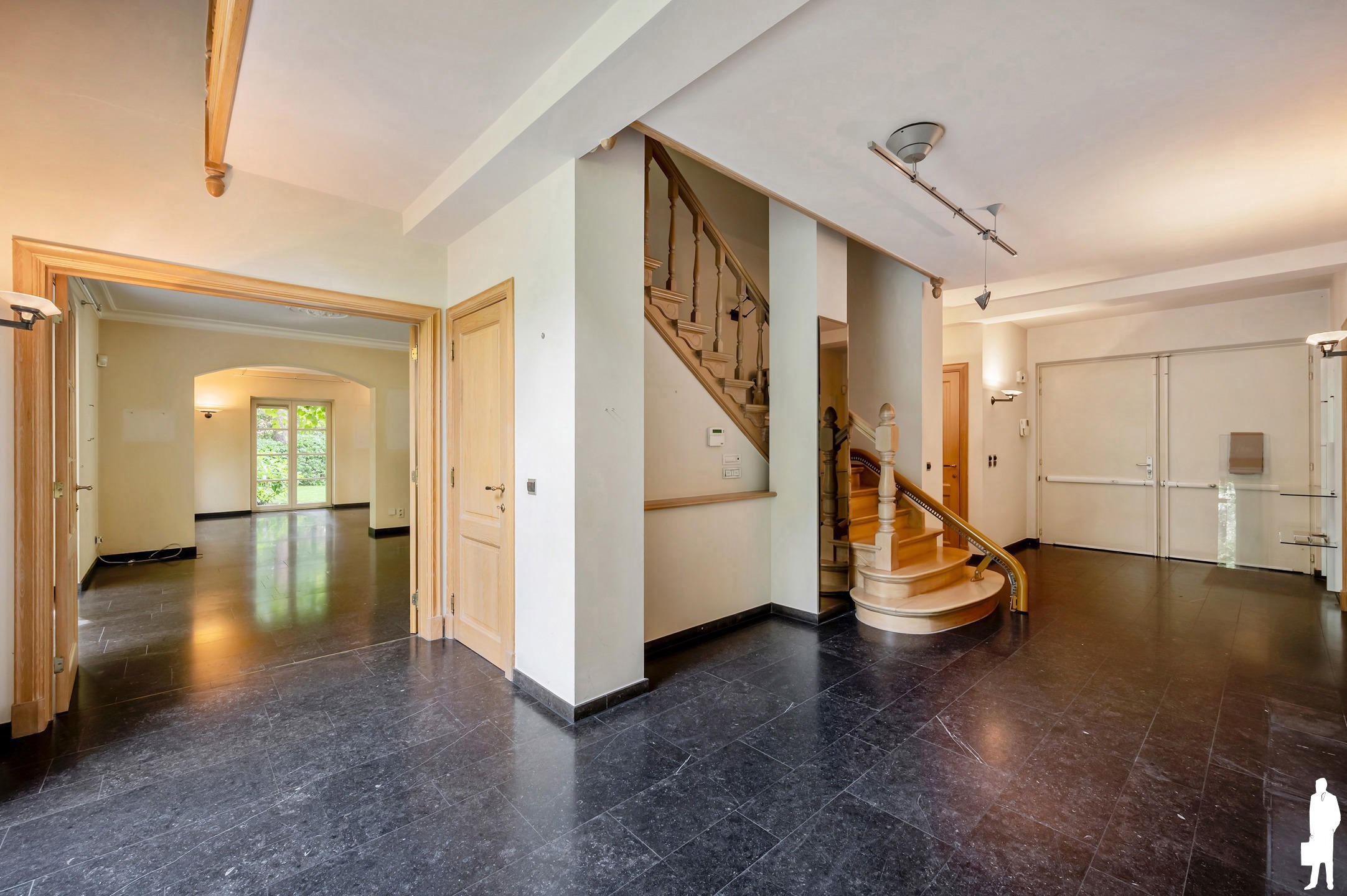 Op absolute toplocatie gelegen villa! - foto 4