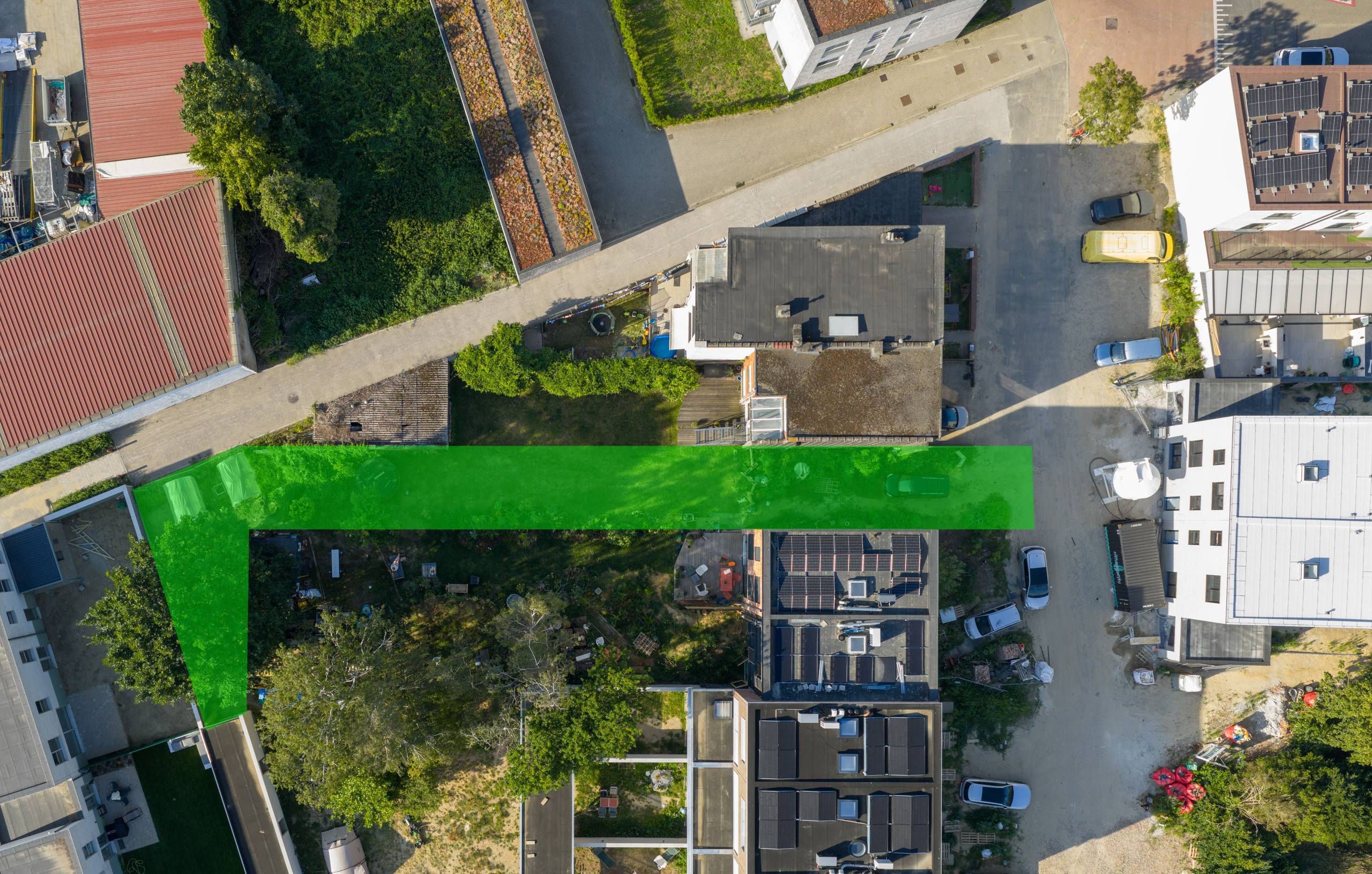 Bouwgrond vol mogelijkheden in een mooie buurt - foto 4