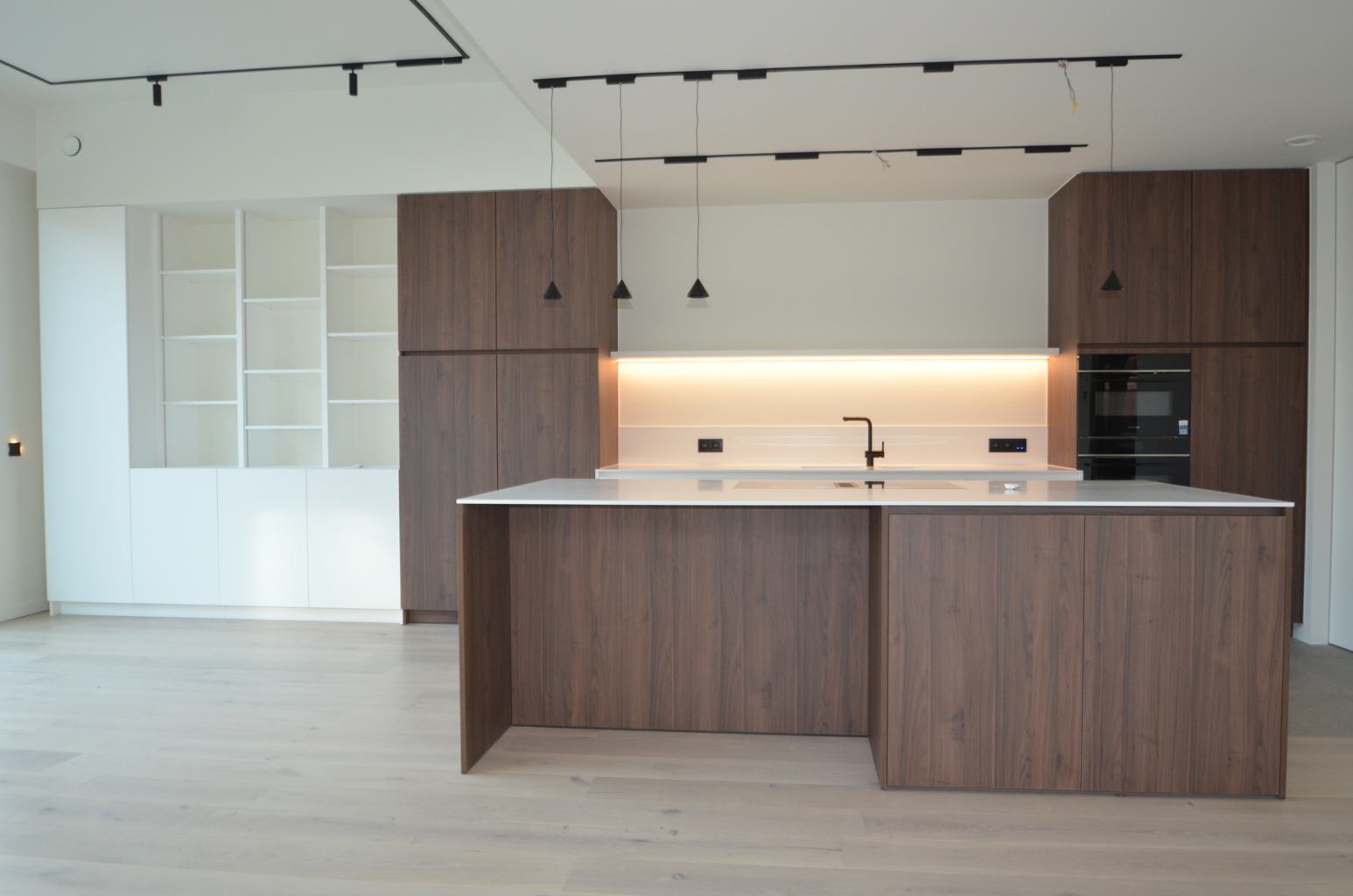 Nieuwbouw HOB met 3 slk op de grens Lokeren/Overmere   - foto 4