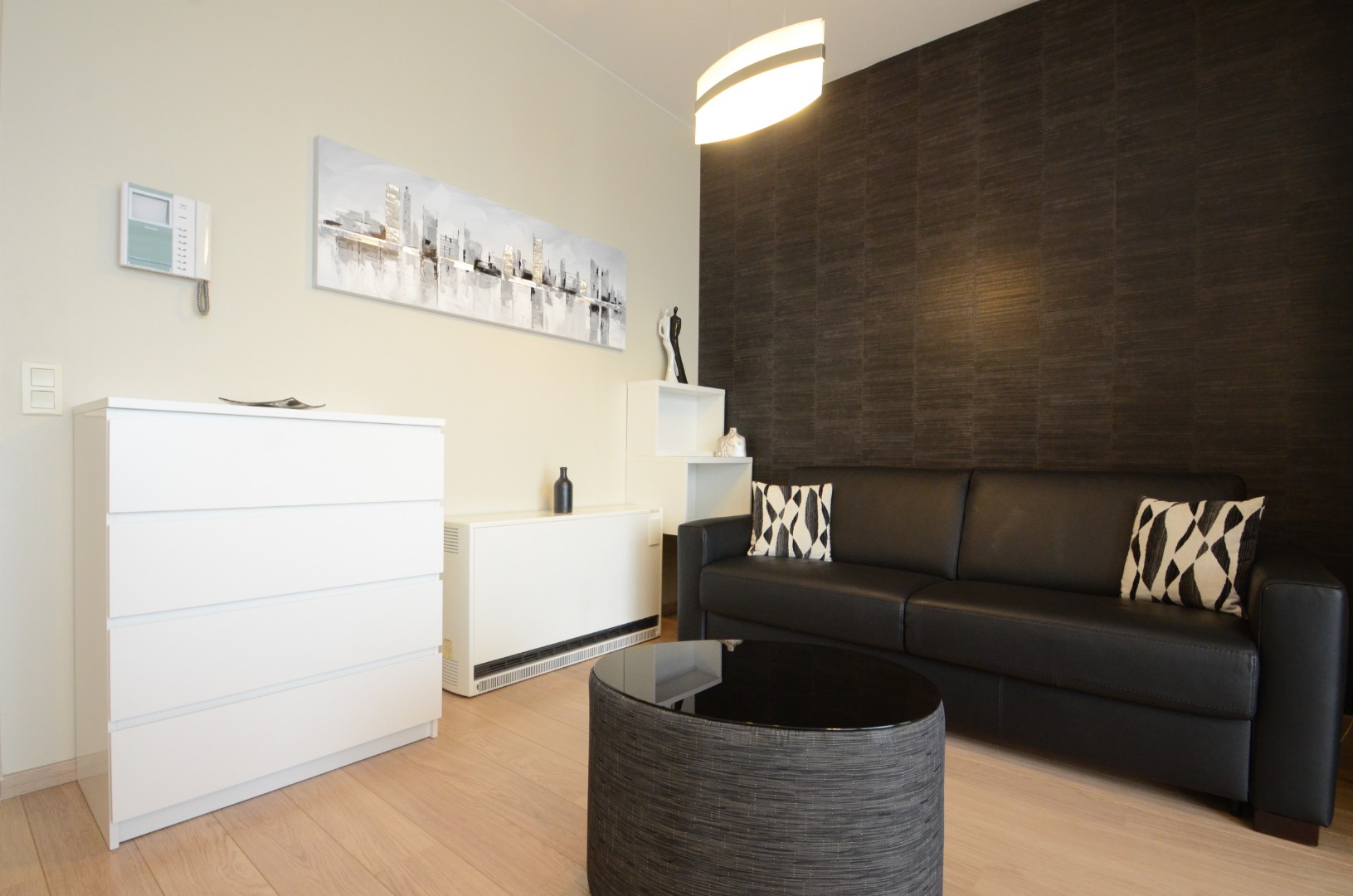 Studio met dressing en zicht op de jachthaven. - foto 3