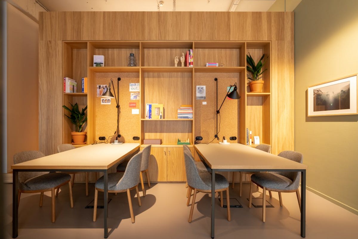 Kantoorruimtes (12-35 m²) in coworking-ruimte Spaces Zuiderpoort te Gent - foto 5