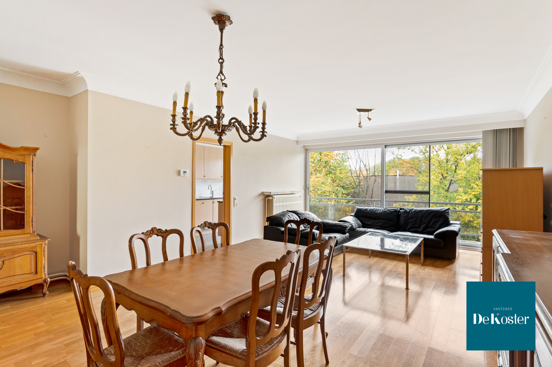 Zonnig appartement met 2 terrassen in hartje Merksem - foto 4