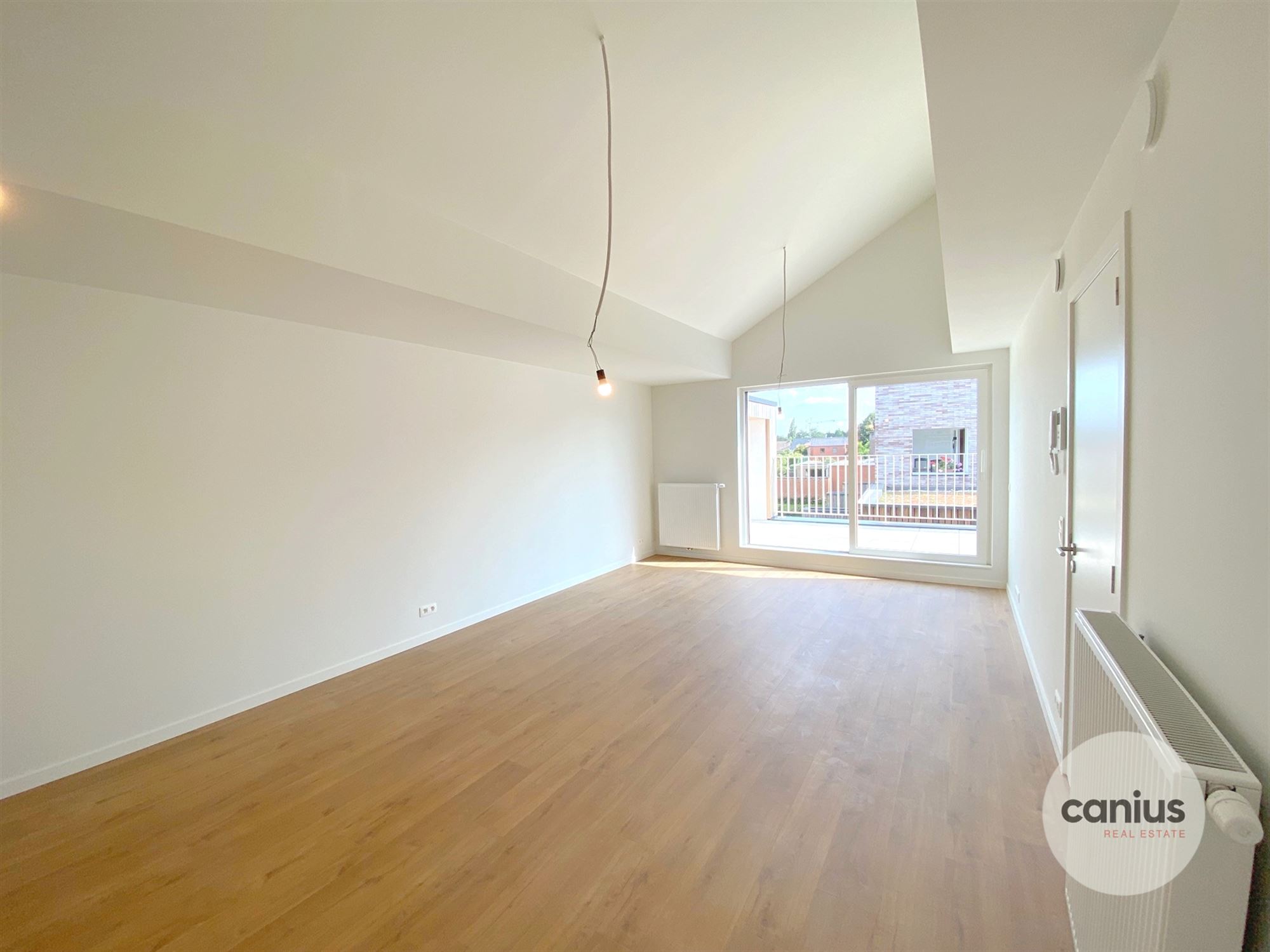 HEDENDAAGSE DUPLEX, 2SLKS + TERRAS, PARKING &amp; BERGING - foto 3