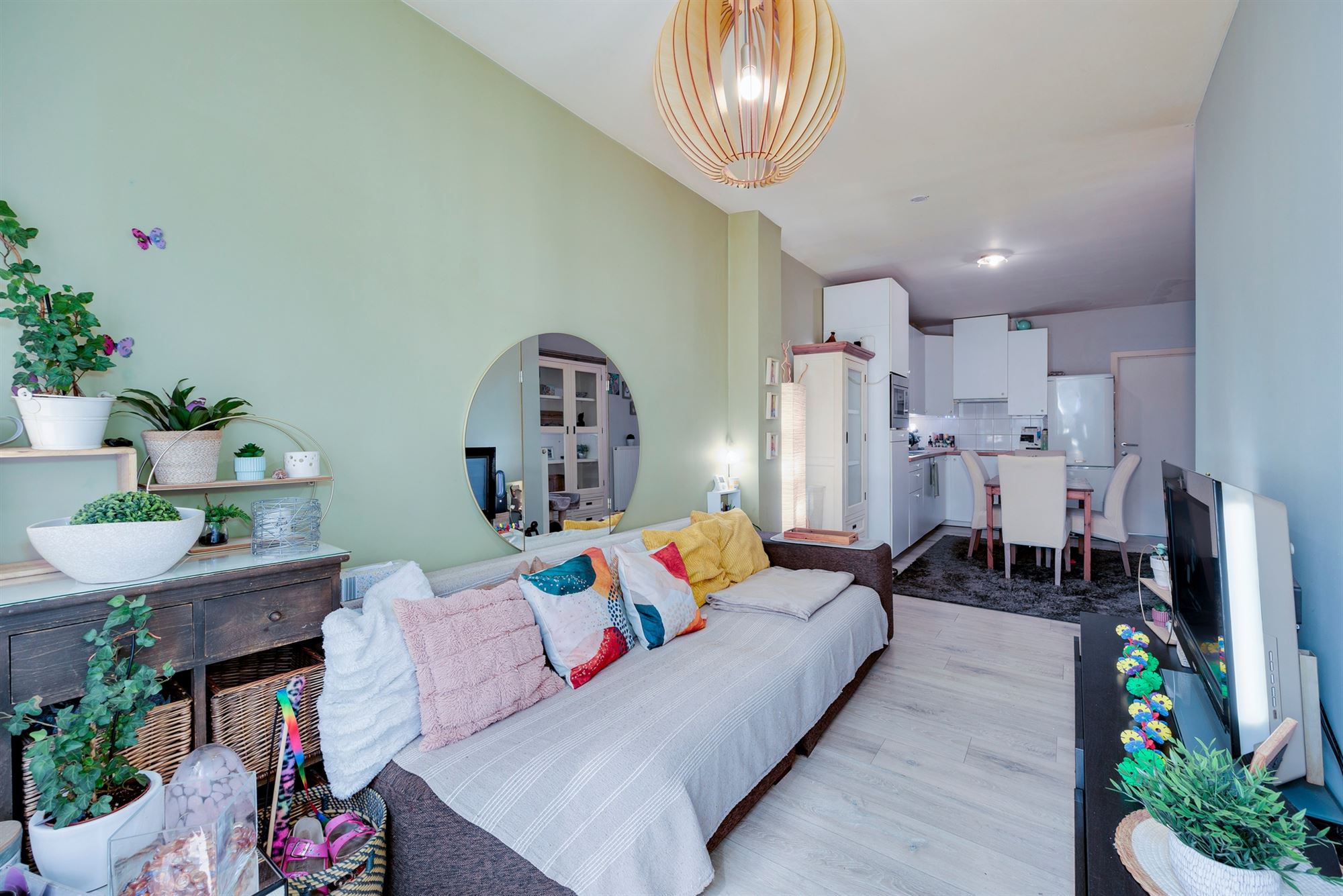 Woning opgedeeld in 2 instaplklare appartementen - foto 4