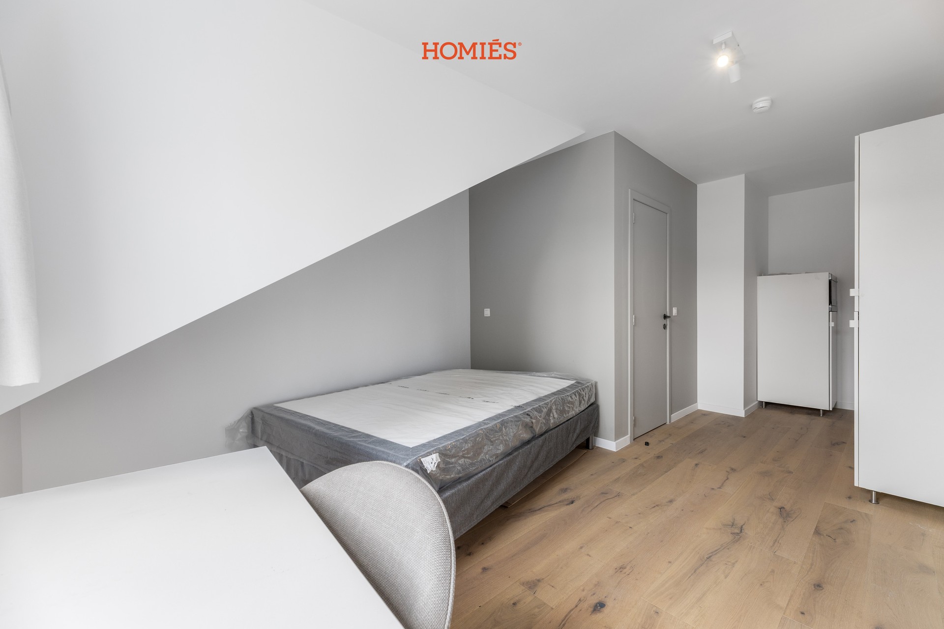 Karaktervolle dakkamer met eigen sanitair - foto 4