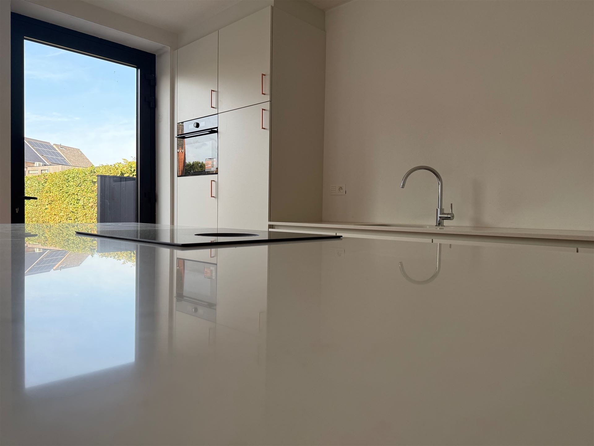 Knappe nieuwbouwwoning in het centrum - foto 4