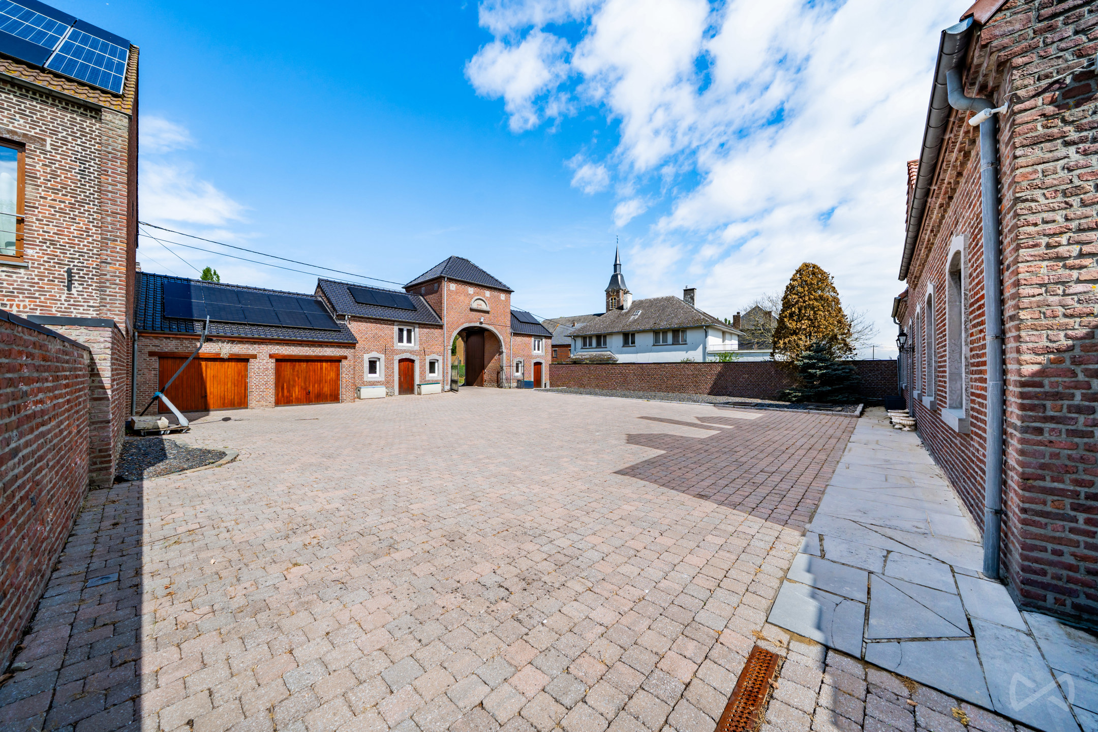 Huis te koop in Jandrain-Jandrenouille met 7 slaapkamers - foto 4