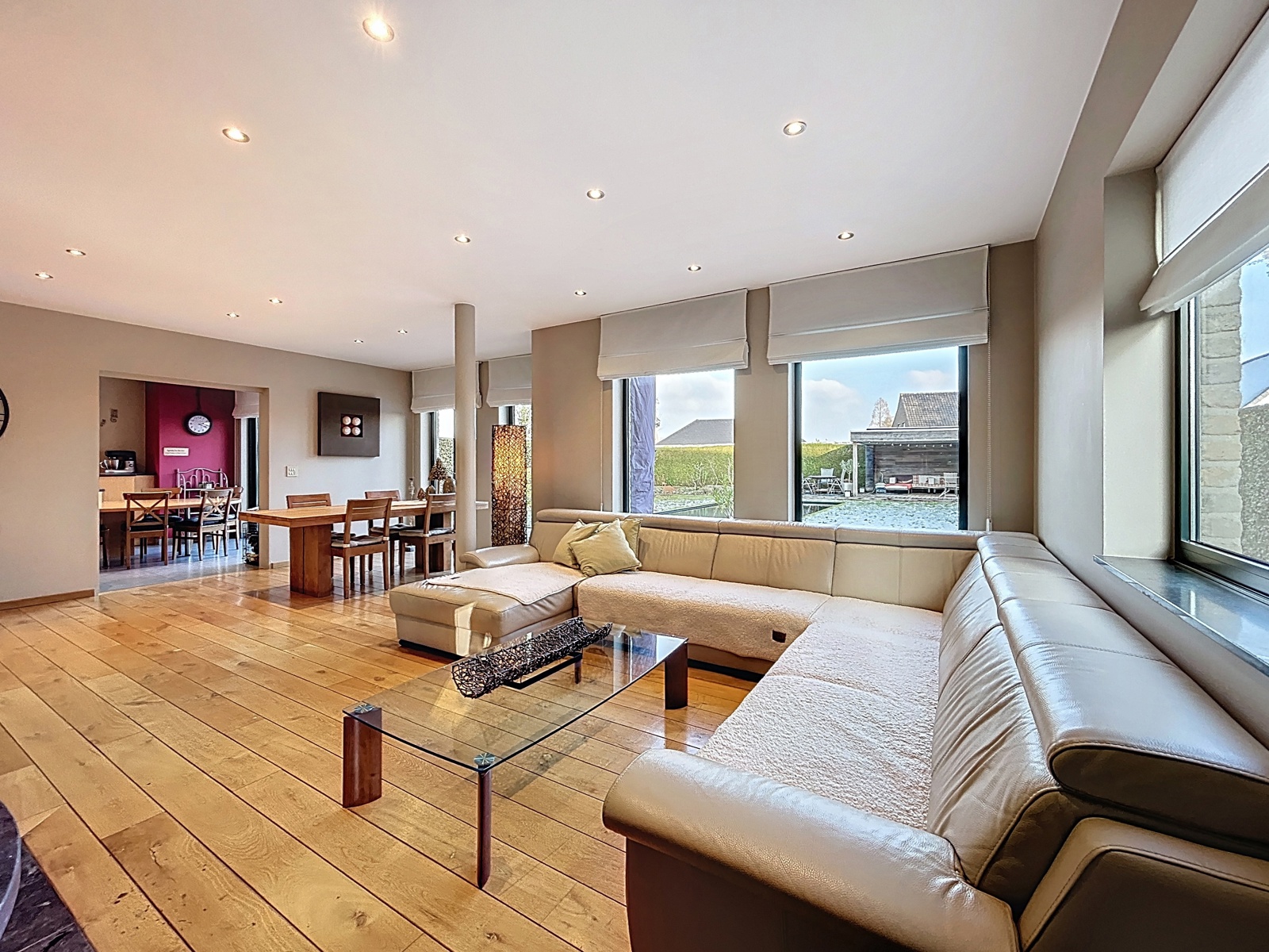 Prachtige villa met 4 slpks, garage en tuin met zwemvijver - foto 4