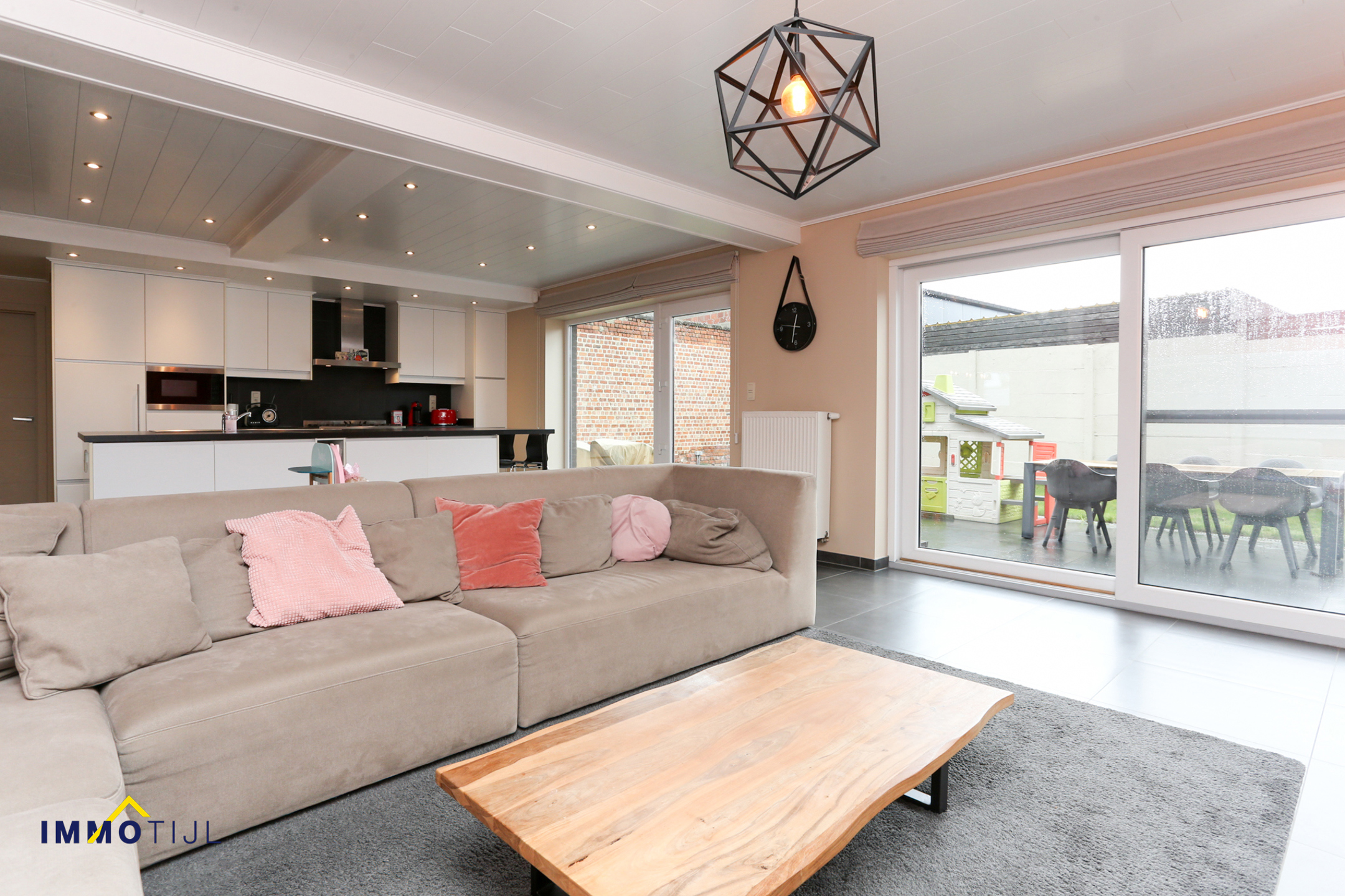 Fraaie halfopenbebouwing, 4slaapkamers te Oudegem ! - foto 2