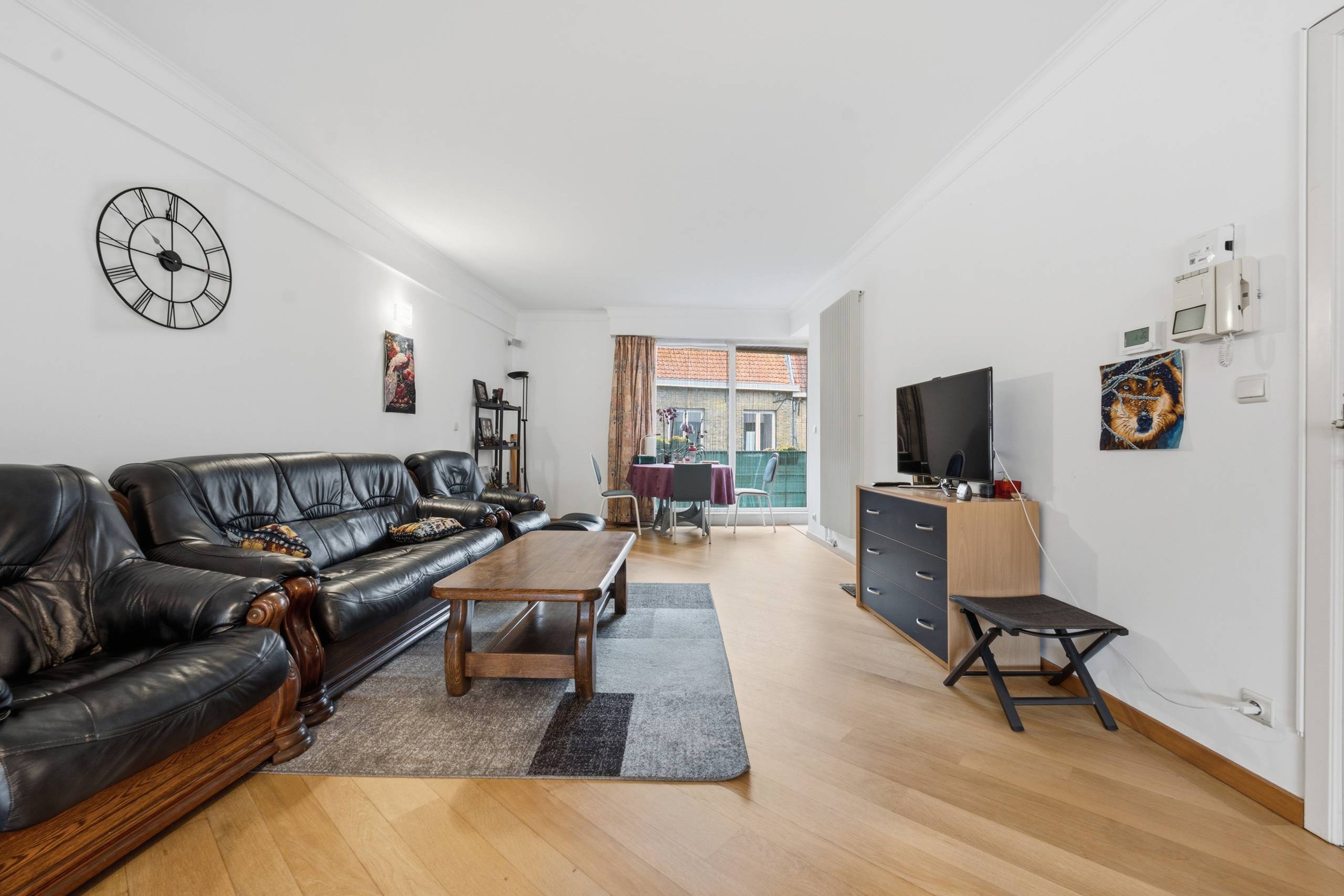 Centraal éénslaapkamerappartement met garage in Veurne - foto 5