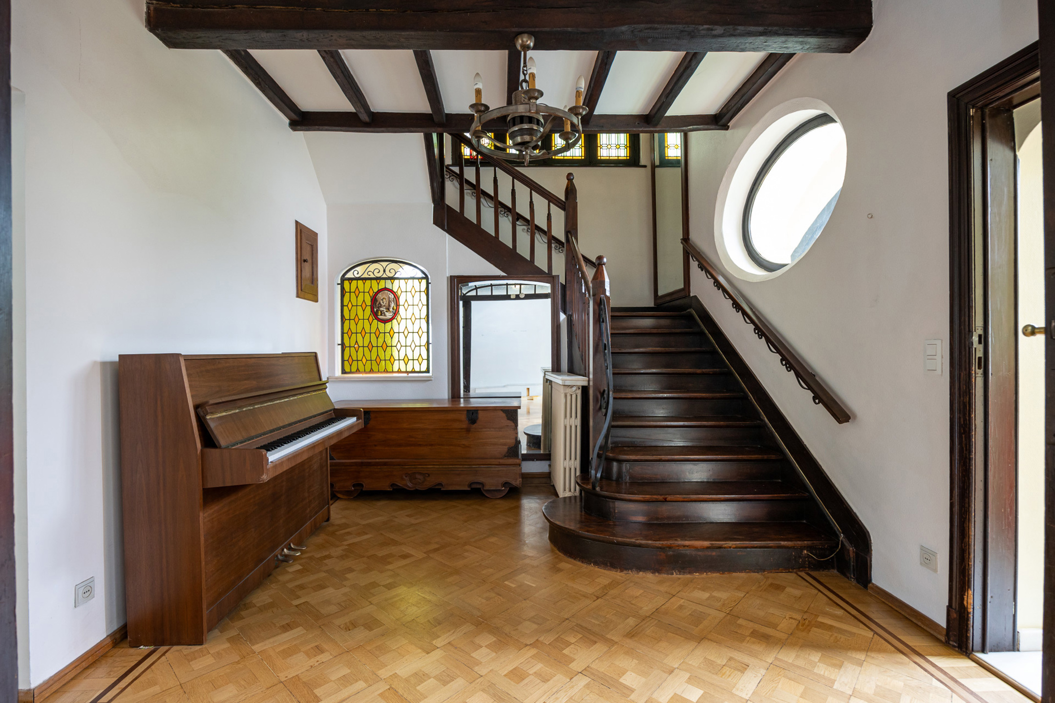 Een villa met ziel — authentiek, ruim en uniek in Grimbergen - foto 2