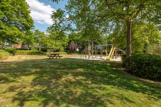 Dit appartement is gelegen in de August Coolslaan 3, in een aangename en centrale buurt van Edegem. De locatie is bijzonder praktisch:...