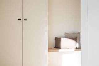 Lumière, luxe et espace au cœur de la villeDans l'Anselmostraat, à la frontière entre le Harmoniewijk et le Zuid animé, se trouve un appartement dans...