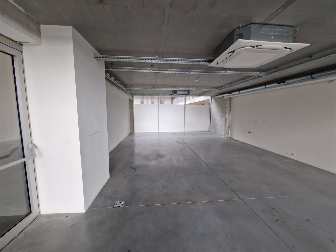 RECENTE COMMERCIËLE UNITS NABIJ ALBERT HEIJN - foto 3