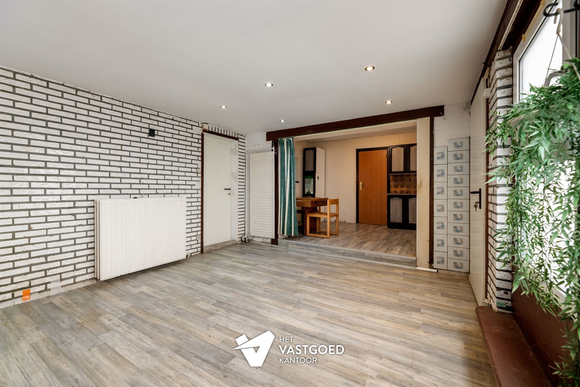 TE RENOVEREN KARAKTERVOLLE WONING UITERST RUSTIG GELEGEN TE BERINGEN-MIJN - foto 5