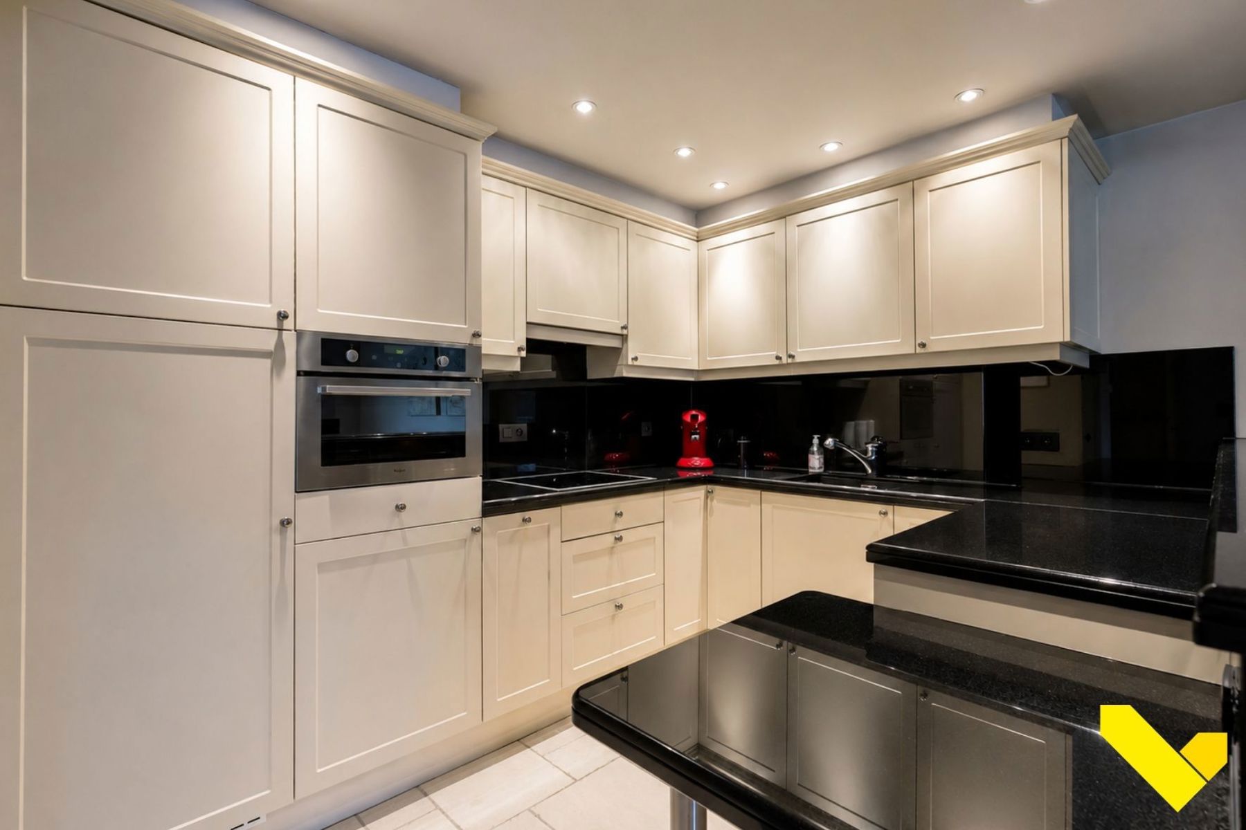 Recent en instapklaar appartement in hartje Geel. - foto 4