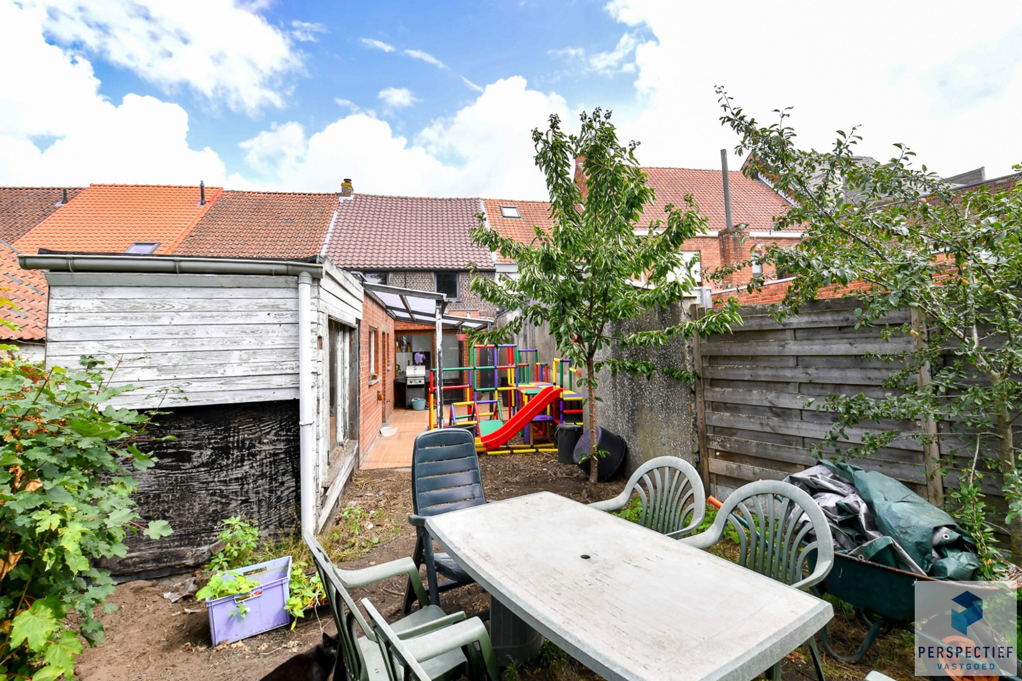 Centraal gelegen woning met 3 slaapkamers en tuin - foto 2