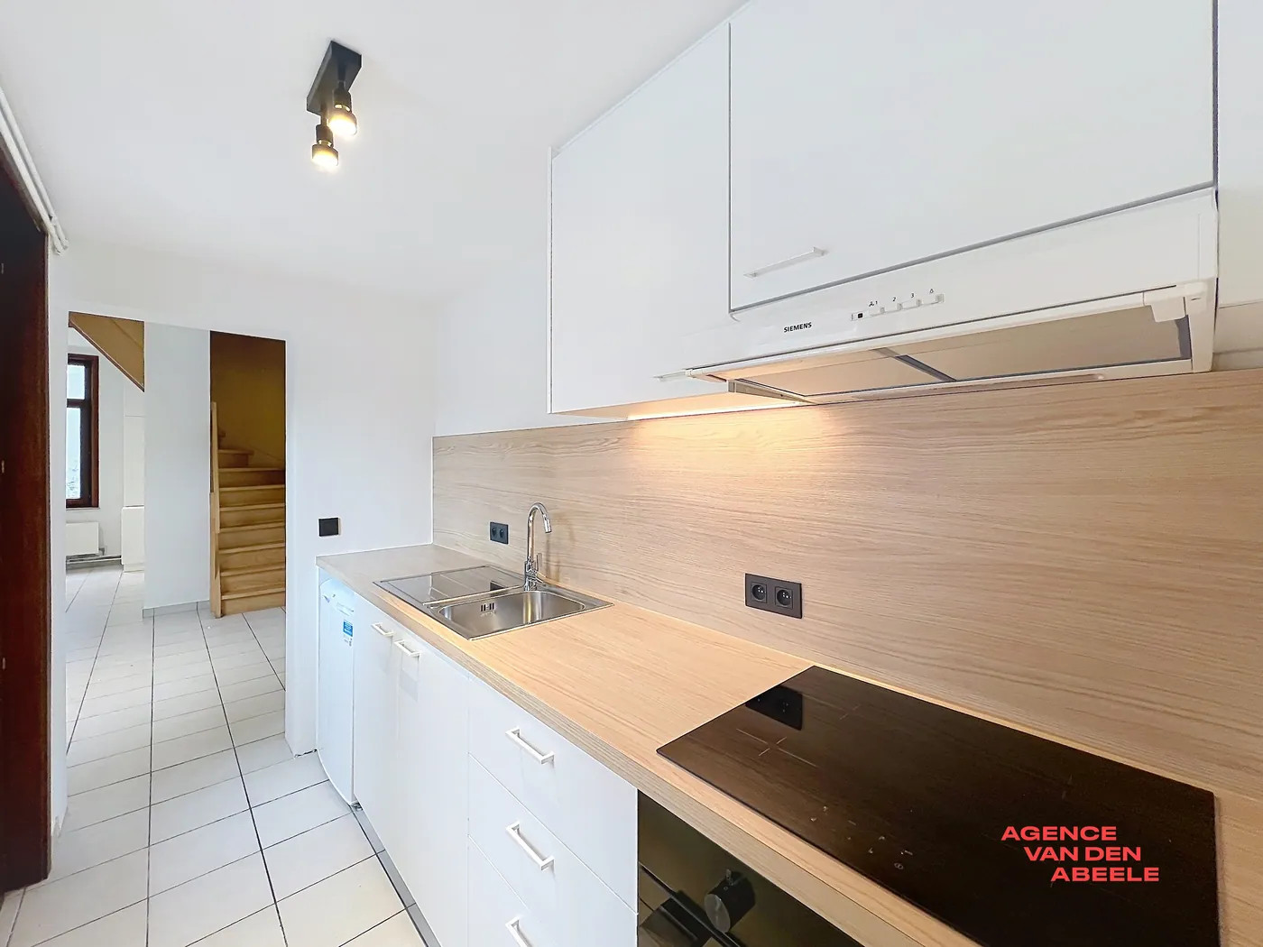 Charmante woning met 2 slaapkamers en moderne badkamer in hartje Brugge - foto 5