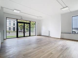 Modern én Instapklaar Kantoor in het Hart van AffligemIn het bruisende centrum van Affligem, in de Kerkstraat, bieden wij u deze moderne en...