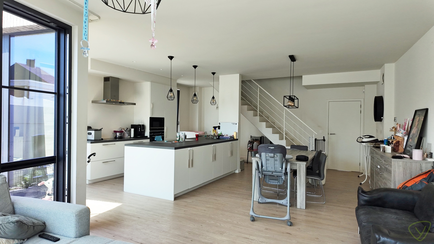 Modern en energiezuinig duplex-appartement met terras en parkeerplaats in het centrum van Zomergem - foto 3