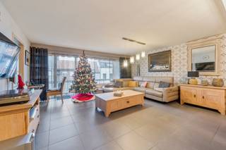 [[ DIT PAND NEEMT DEEL AAN DE ERA OPEN HUIZEN DAG OP 13/6 VAN 17:30 TOT 18:30 ]]Te koop: Totaal gerenoveerd appartement in het centrum van Temse, op...