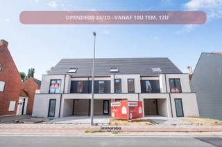 Een weldoordacht project van 3 knappe, ruime woningen in volle centrum vlakbij handelszaken, scholen en openbaar vervoer. Duurzaam en ecologisch gebouwd met een perfecte zuidwest oriëntatie. Iedere woning heeft minimum 3 slaapkamers en kan worden voorzien van een ruime 4de slaapkamer (op de zolderverdieping).<br /><br />Energiezuinige woningen dankzij o.a. vloerverwarming, warmtepomp en zonnepanelen.<br />Wij hebben gezorgd voor de volledige afwerking met hoogwaardige materialen door vakmensen uit de buurt: zelfs de opritten, terrassen, tuinhuizen, wadi's, carports en extra parkeerplaatsen werden voorzien. <br /><br />Wenst u meer info? Graag mailen naar sylvie@immoroba.be.<br /><br />Aankoop met 6% BTW mogelijk, ook voor investeerders!