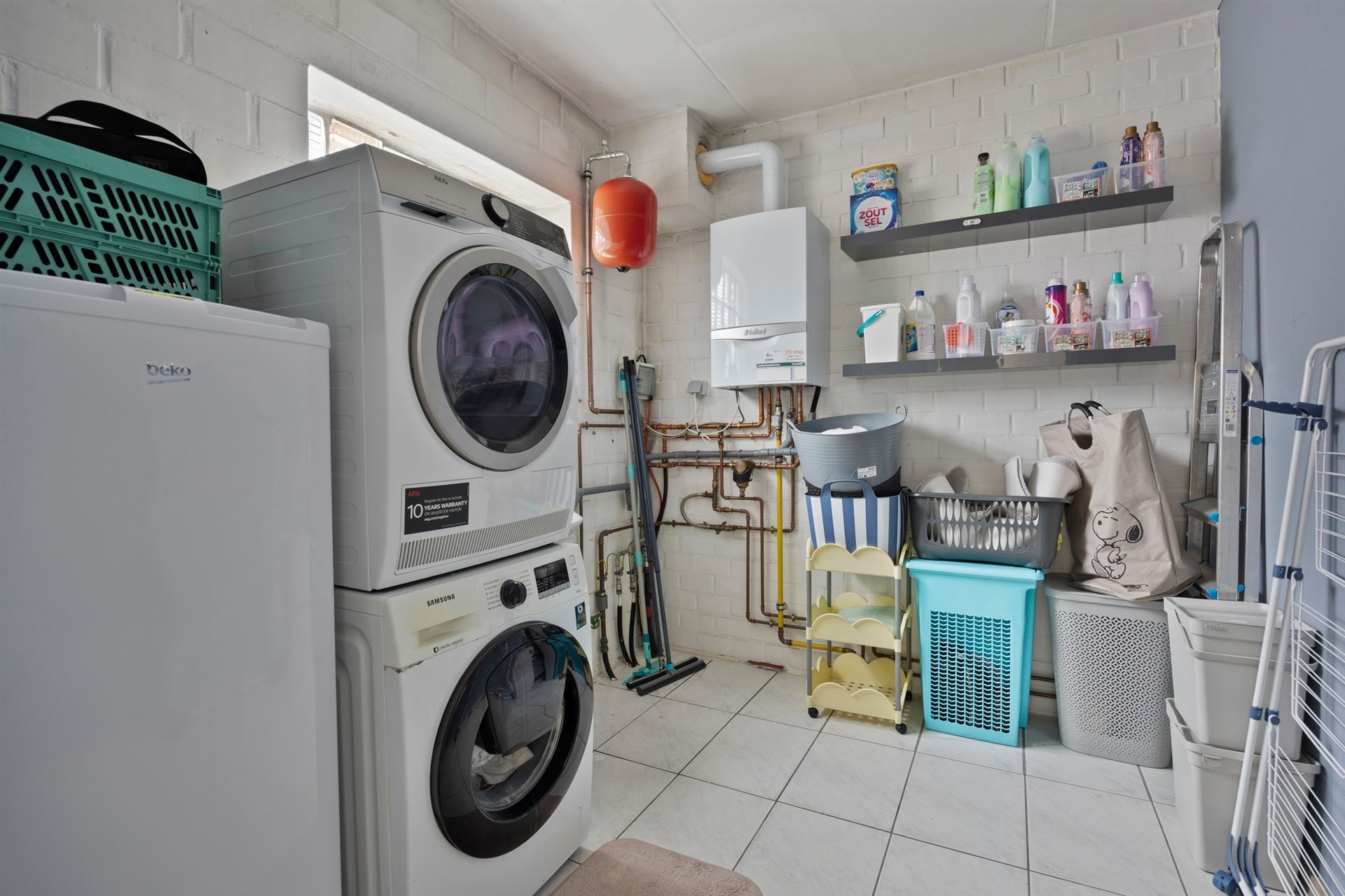 Bel-étage met drie slaapkamers en garage. - foto 4