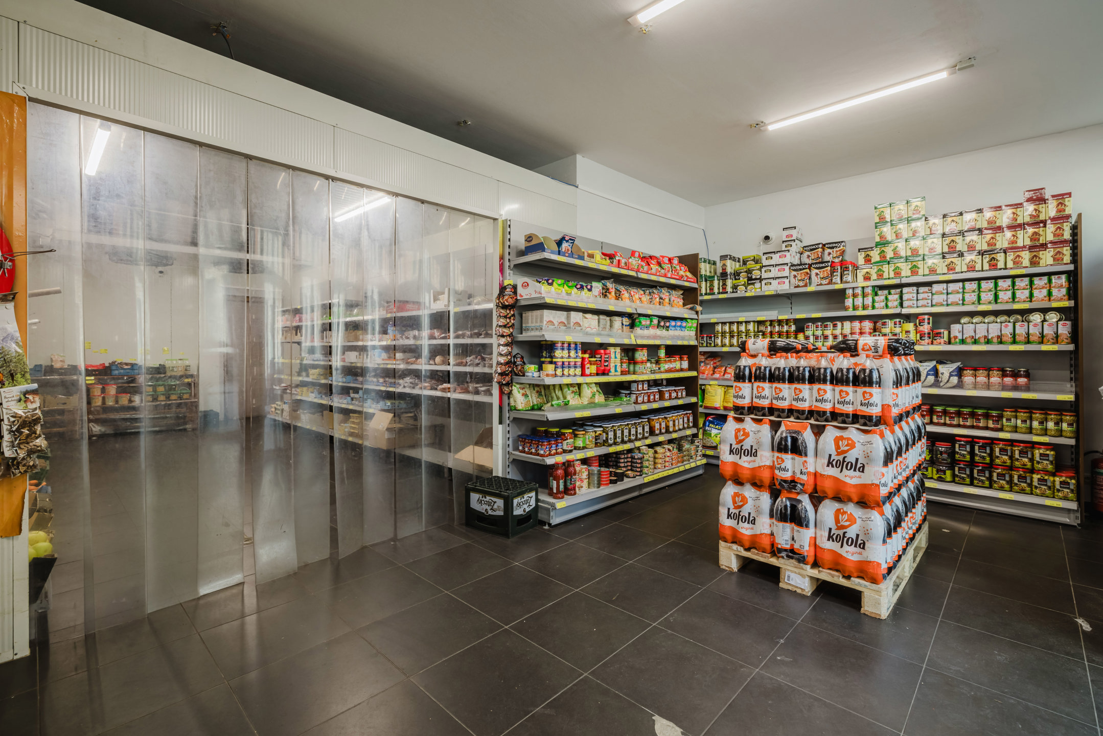 Handelsruimte met polyvalente ruimte nabij het centrum Gent - foto 2