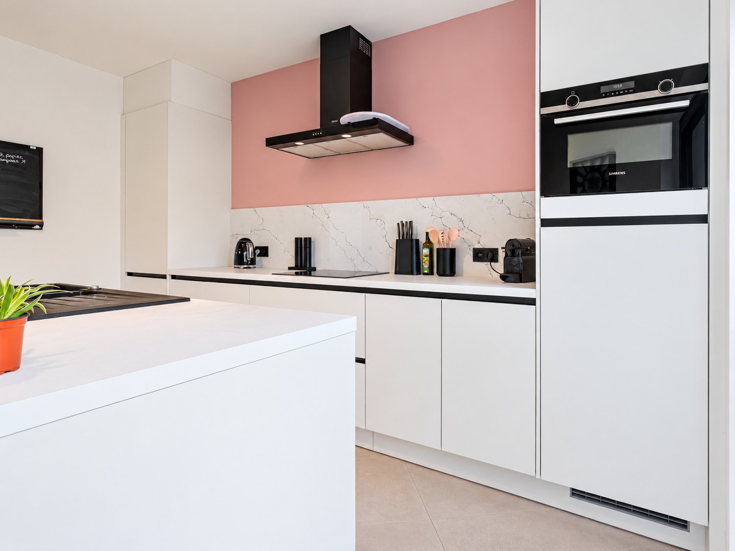 Recente architecturale gezinswoning met 5 slaapkamers, opvallende gevelbreedte en EPC 29 - foto 4