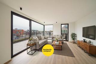 In Oudenburg bevindt zich dit stijlvolle nieuwbouwappartement met twee slaapkamers, ontworpen voor wie houdt van modern comfort en een...