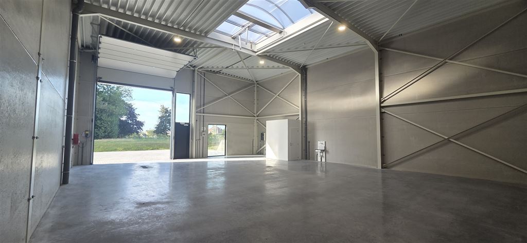 Commercial for rent in Leuven - photo 2