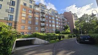 - CONTACTEZ SUREYYA POUR UNE VISITE : 0485/867926 - Charmant appartement de plain-pied avec 2 chambres situé à Jette. L'appartement offre un espace...