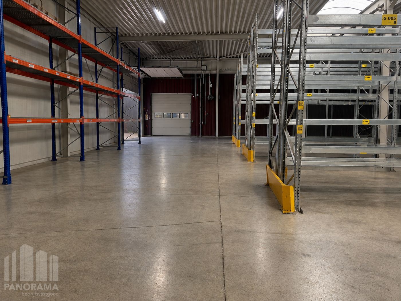 Magazijnruimte van 1.900 m² met moderne kantoren te Wilrijk - foto 4