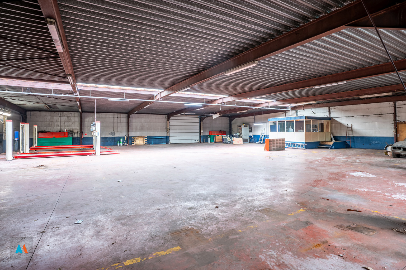 Garagebedrijf met woonst - foto 3