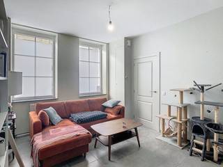 Deze leuke rijwoning vinden we terug in de Casselstraat in Poperinge, die de verbinding vormt tussen de Grote Markt en de ring. Alle...