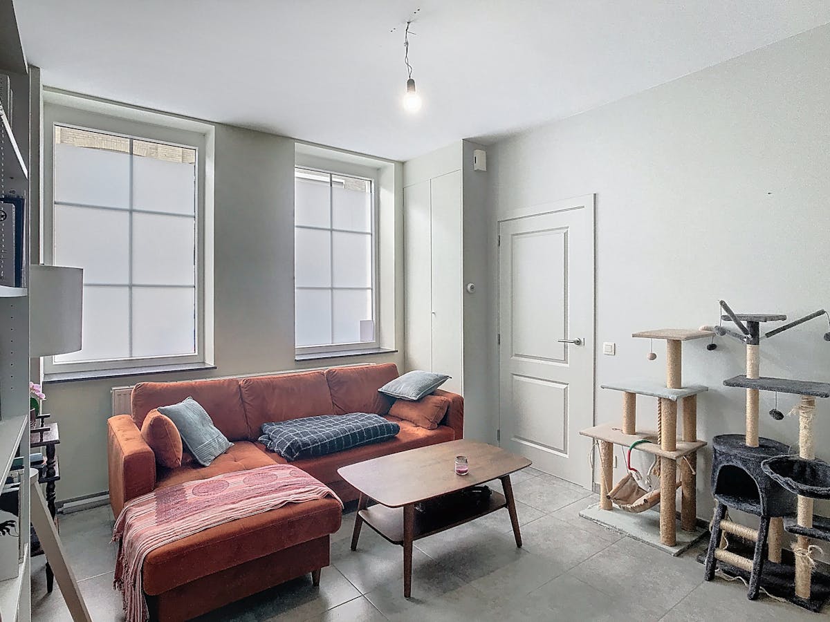 Leuke rijwoning met 3 slaapkamers en terras in Poperinge - foto 3