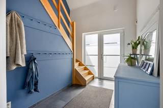 Vivre tranquillement dans une impasse ? La maison date de 2004 et possède un beau jardin entièrement clôturé et paisible tout autour. Pourtant,...