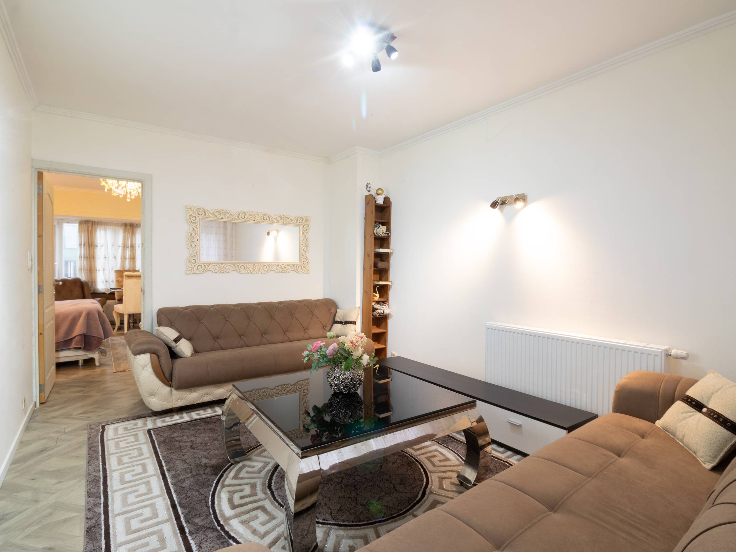 Handelspand met 2 appartementen op toplocatie - foto 4