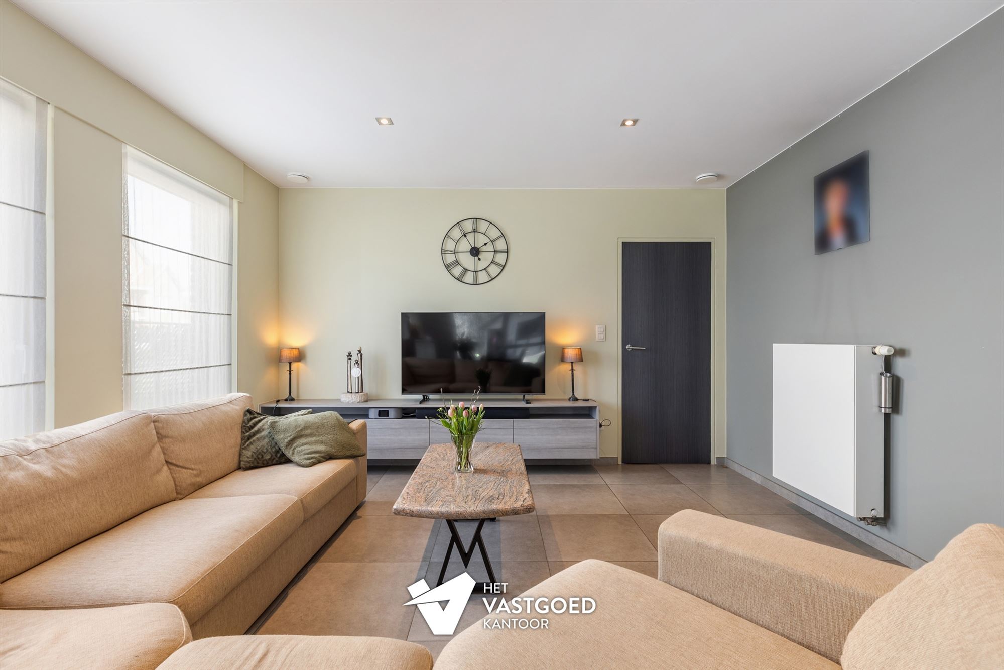 PERFECT ONDERHOUDEN GEZINSWONING MET 3 SLAAPKAMERS OP 7A27CA IN HET RUSTIGE KORSPEL - foto 4