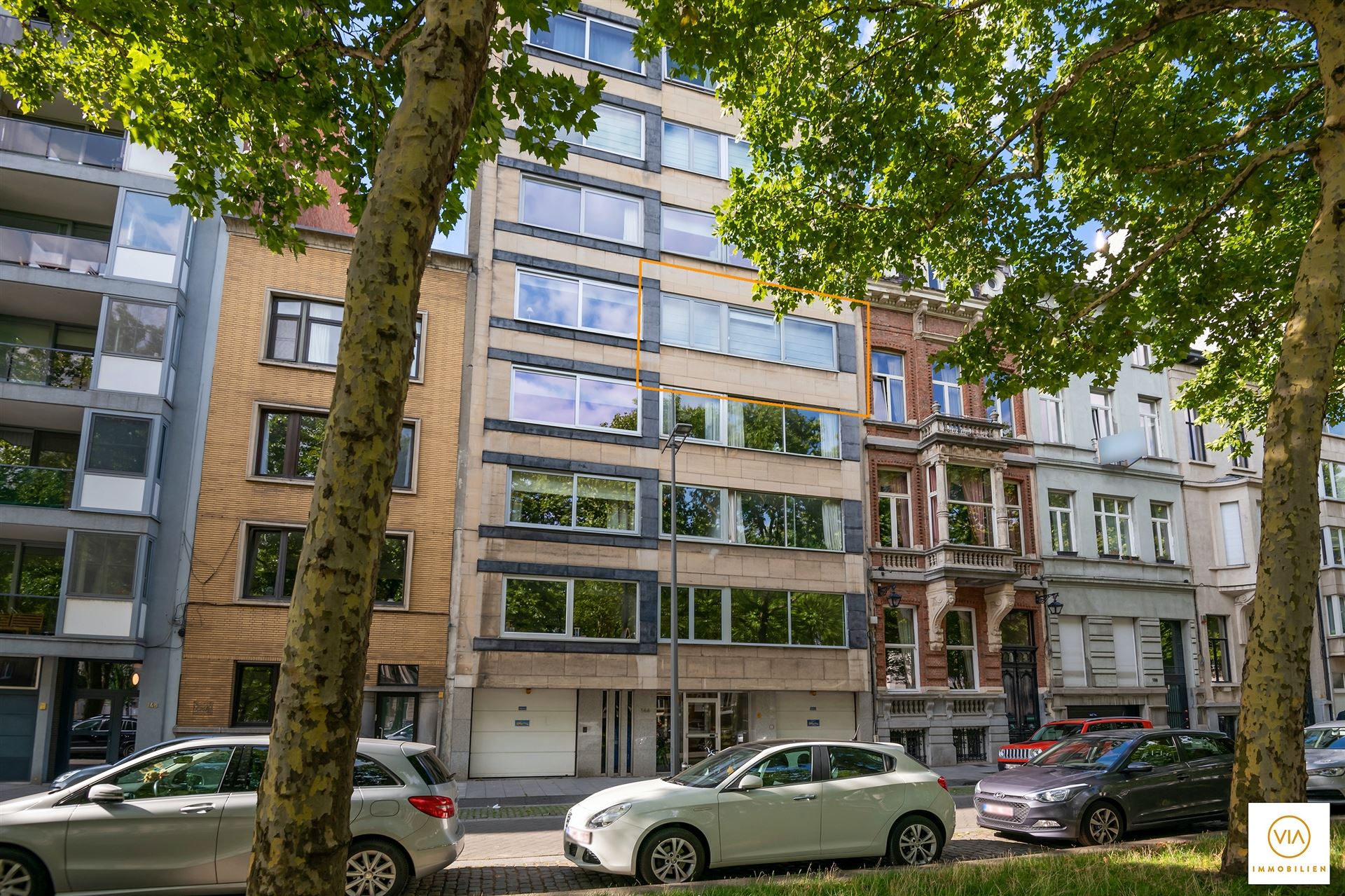 Appartement met 2 slk + terras  - foto 1