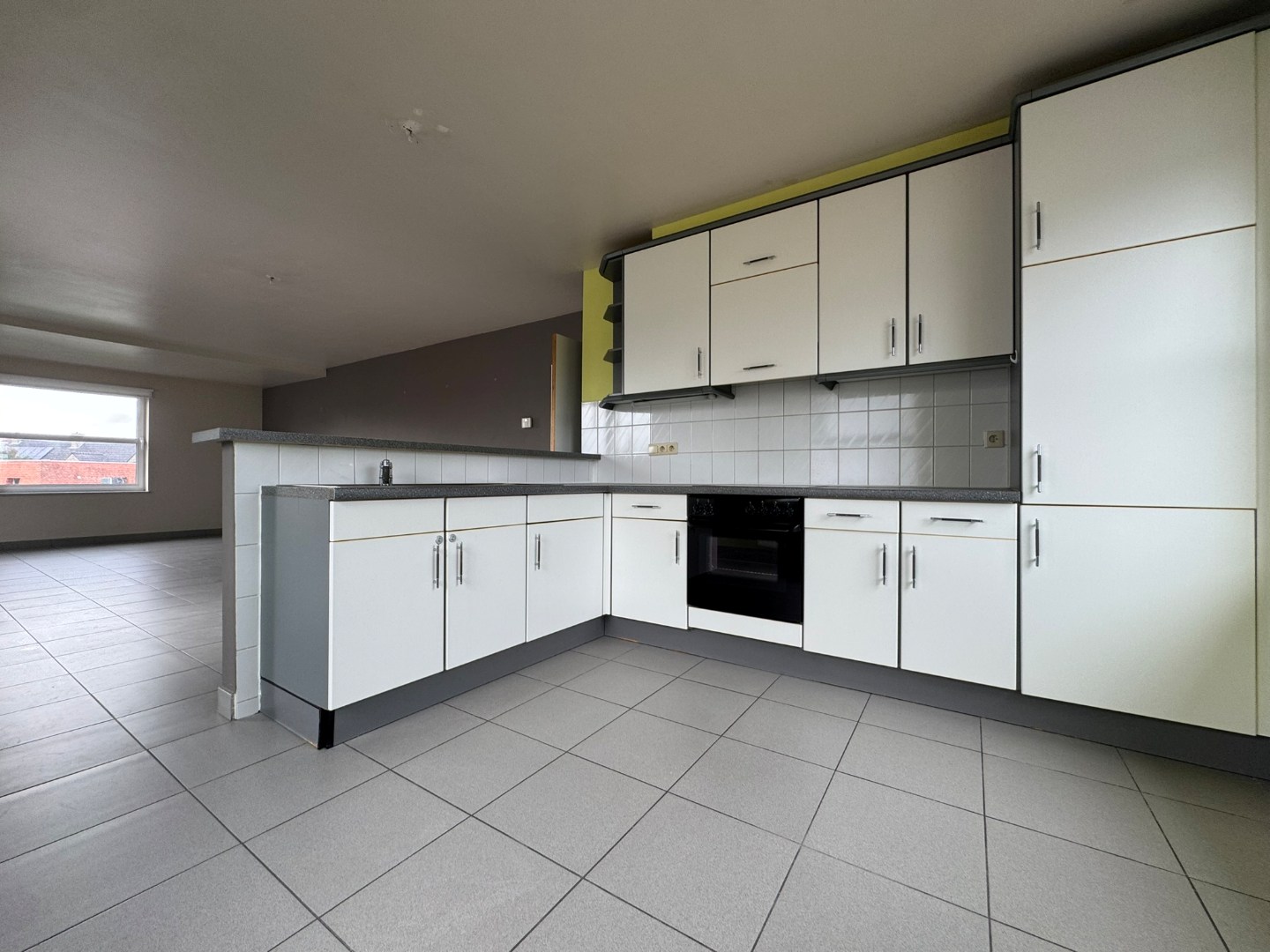 Energiezuinig en centraal gelegen 2-slaapkamerappartement met garage - foto 3