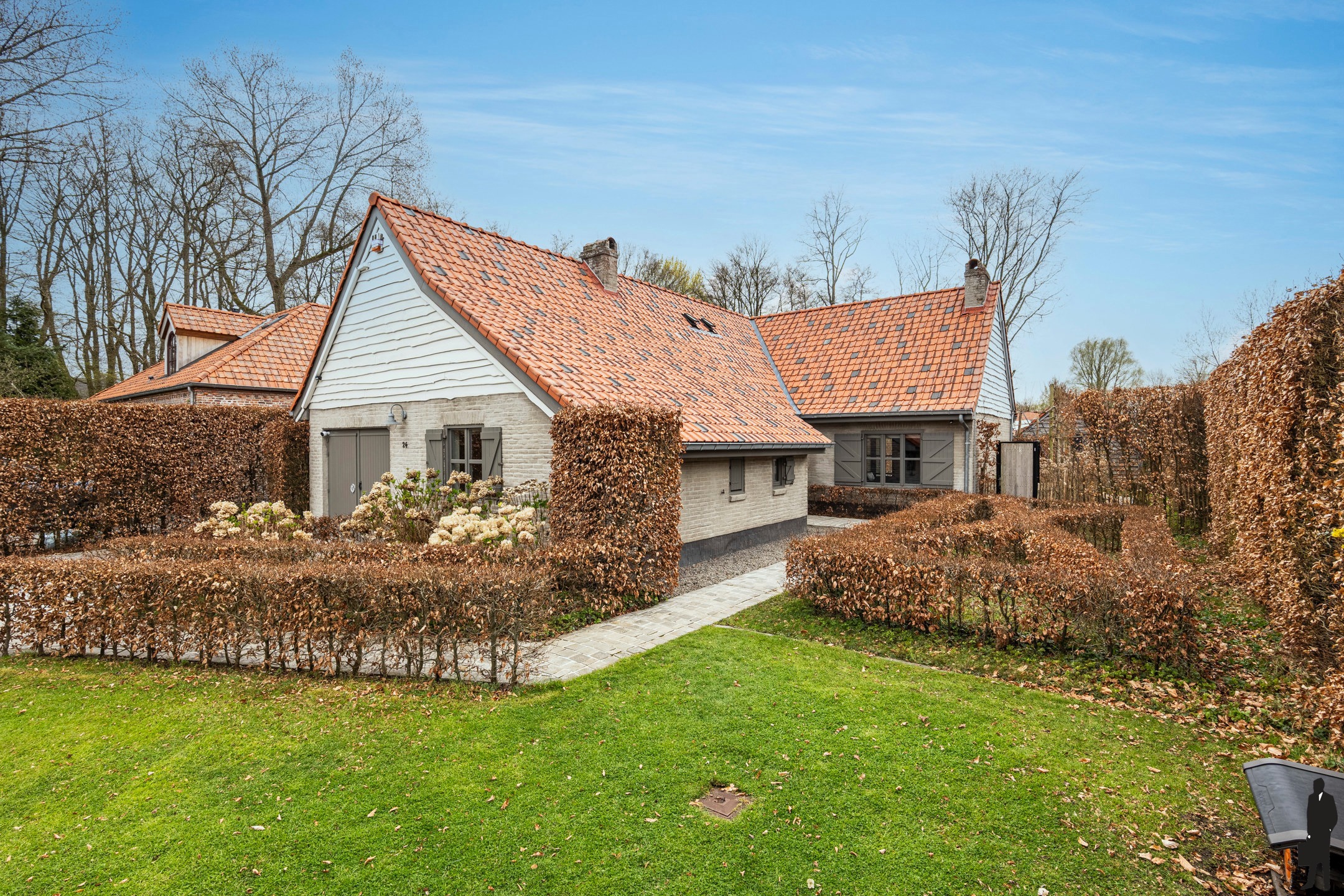 Instapklare woning met bijgebouw, zwembad en zuidtuin! - foto 3