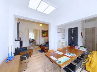 In het hart van De Klijte, deelgemeente van Heuvelland, vindt u deze karaktervolle rijwoning met een prachtige authentieke gevel.Deze woning ademt...