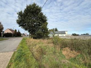 Bouwgrond voor open bebouwing van ca. 969 m².<br /><br />Kadaster: sectie A nummer 0579 K P0000. <br />Meer info en bouwvoorschriften op aanvraag. <br /><br />Extra info: open bebouwing I infoplicht: in aanvraag I watertoets: P-score: A I G-score: onbekend.