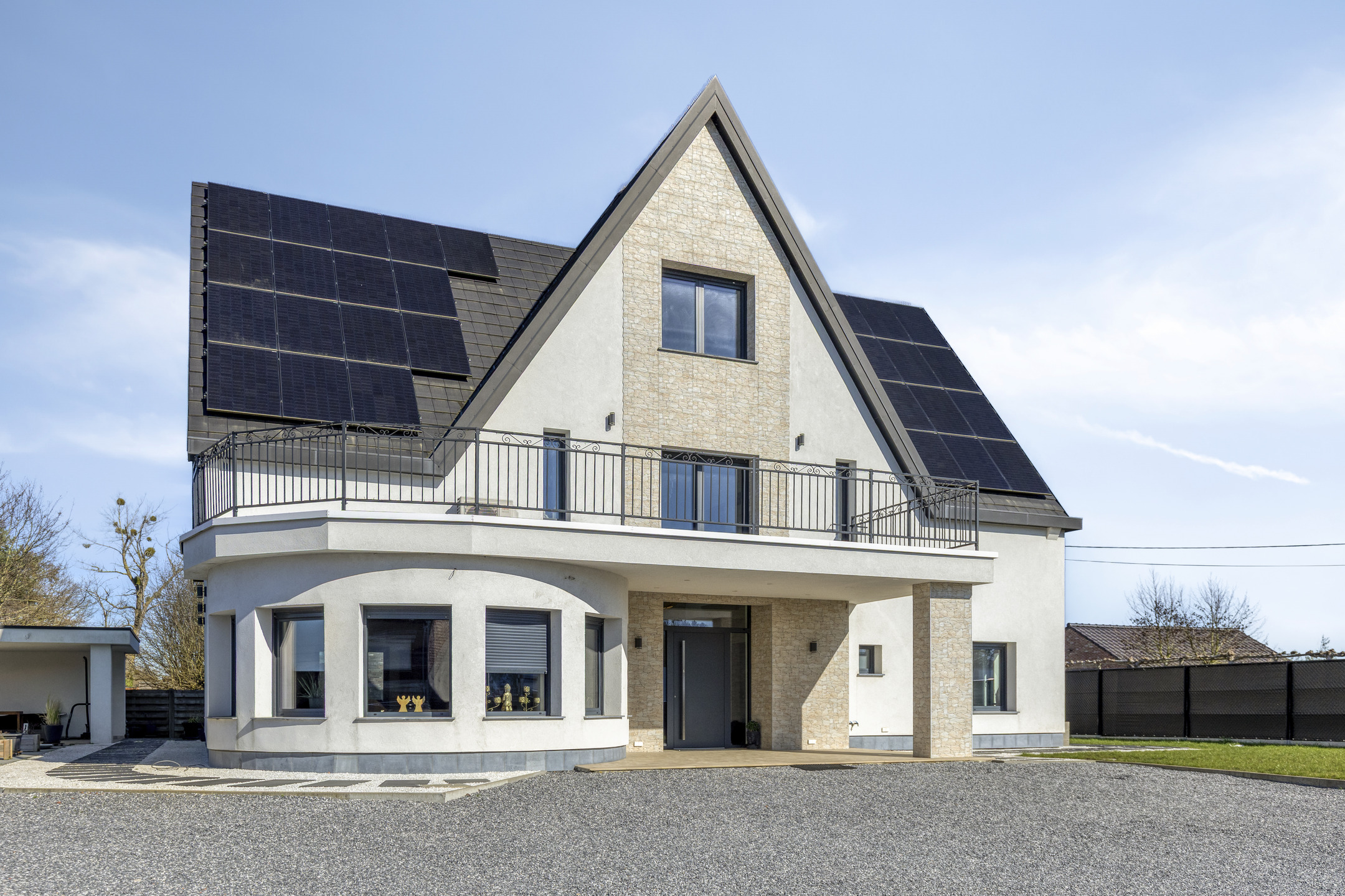 Instapklare villawoning met 6 slaapkamers en zwembad - foto 2