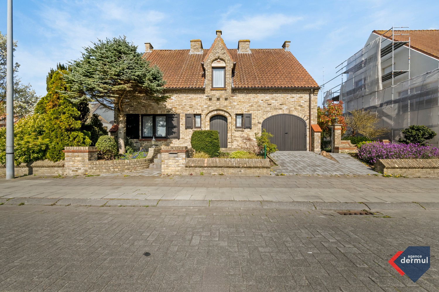 VILLA - foto 1