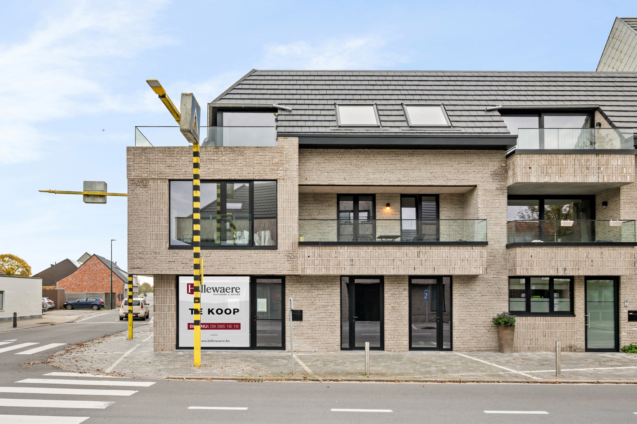 Commerciële ruimte op toplocatie in Oosteeklo - foto 5