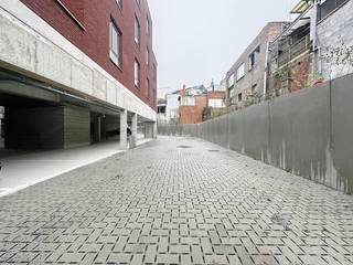 Bent u op zoek naar een vlotte oplossing voor uw parkeerprobleem in Boom? Deze autostaanplaats te huur in Boom centrum is een unieke kans voor wie...