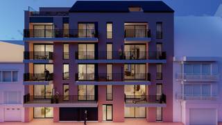 De residentie Ulysses omvat 16 wooneenheden waarvan 5 één-slaapkamer en 10 tweeslaapkamers en één penthouse met 3 drieslaapkamers. De residentie is centraal gelegen op 200 m van de zeedijk en 50 m van de winkels en restaurants. Ook het openbaar vervoer is op korte wandelafstand. De appartementen worden afgewerkt met duurzame materialen met integratie van warmte pompen, vloerverwarming en ventilatie systeem D; Deze zorgen niet alleen voor een aangename temperatuur in de winter maar ook voor koeling in de zomer.<br />U hebt zelf nog inspraak op de indeling en de materiaalkeuzes. Alle appartementen zijn voorzien van een degelijk terras.<br />Het appartement 2.1 is gelegen op het tweede verdiep: heeft een ruime leefruimte met terras , berging, 1 apart toilet en 1 badkamers met inloopdouche en 1 ruime slaapkamer