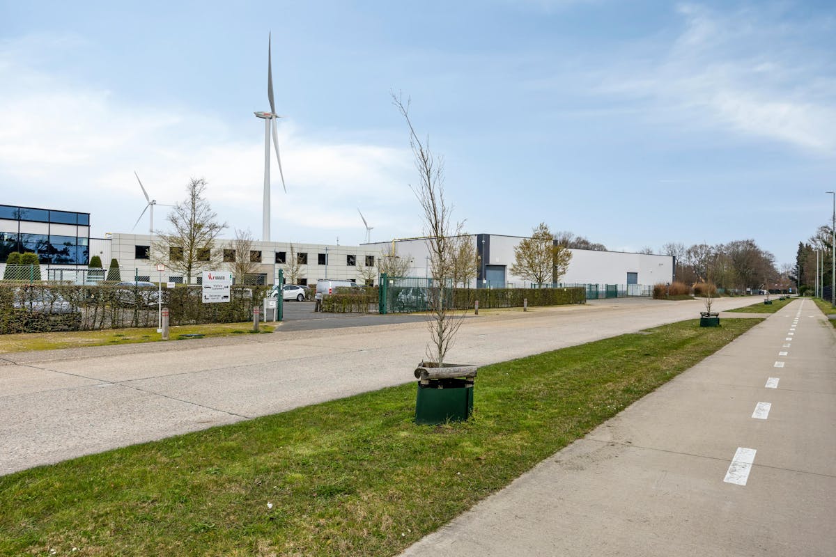 Recent distributiecentrum met 20.000 m² magazijnruimte op toplocatie nabij de E314 - foto 2